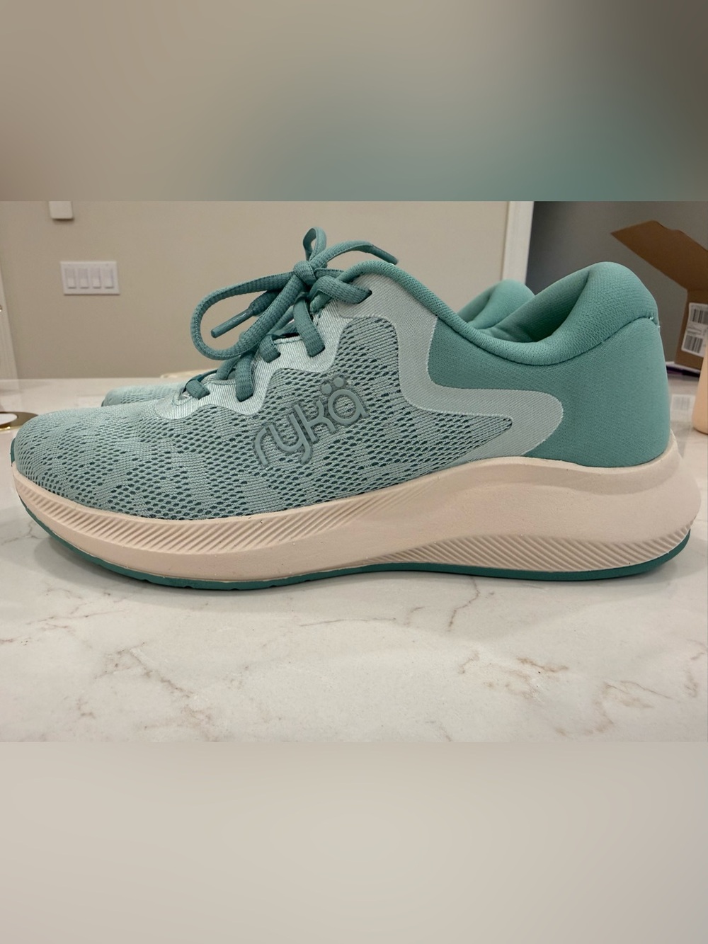 New Ryka Walking Sneakers Size 8.5